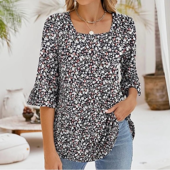 NWOT Women’s Black w/Floral Square Neck Blouse, 3/4 flare sleeve Size L - Picture 3 of 9